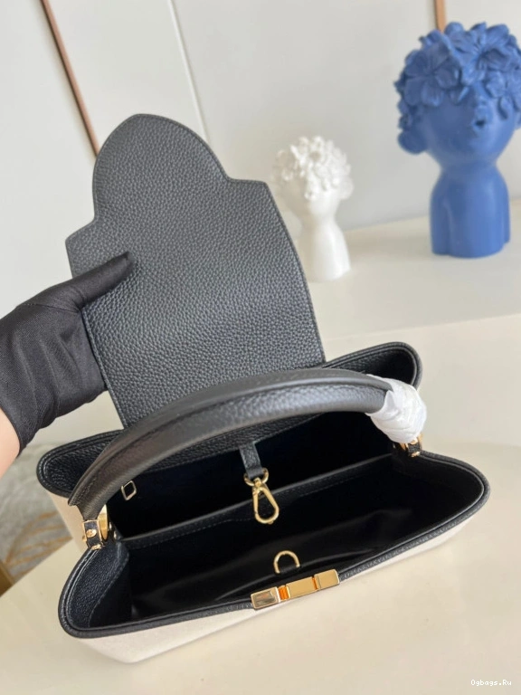 LOUIS CAPUCINES VUITTON MM 0515
